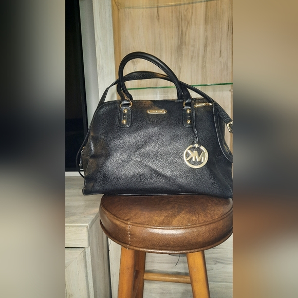 MICHAEL Michael Kors Black Leather Large Dome Satchel 10"H × 15"W good condition - Picture 1 of 10